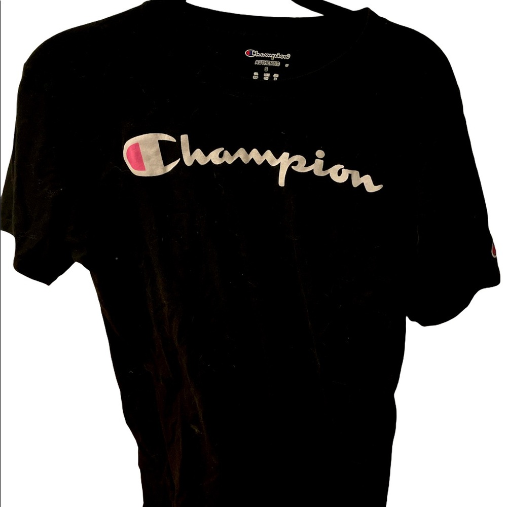 black t shirt